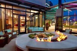 Marriot Columbus OSU - Fire Pit